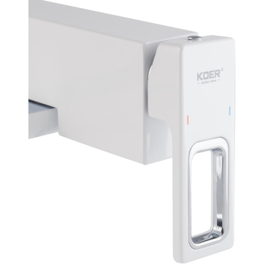 Смеситель для ванны с коротким изливом KOER KB-41009-04 (Цвет хром+белый) (KR5985)